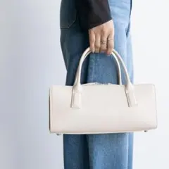 本革ホワイトベージュ2WAYボストンバッグ ショルダーストラップ付き