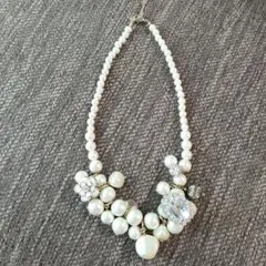 L'EST ROSE　パールビジューネックレス　結婚式　お呼ばれ　ドレスに