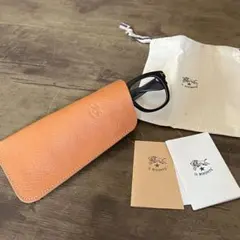 【新品未使用】IL BISONTE オレンジメガネケース