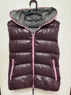 デュベティカ DUVETICAかわいい配色のフード付ダウンベスト40