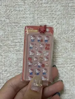 ボンボンドロップミニチュアチャーム キティちゃん　ガシャポン　ガチャ①