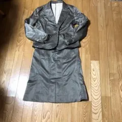 美品　アリスバーリー のスーツのサムネイル