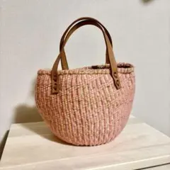 【新品・未使用】ピンクのザイザルかごバッグ