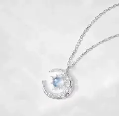 ネックレス　シルバー　クリスマス　月　ムーン　誕生日　サプライズ　プレゼント