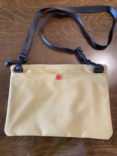 Item thumbnail for item 533035b3-1c28-41c1-8ed7-435c0e39571e