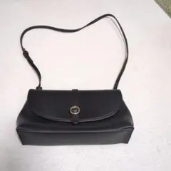 Alphabet's alphabet☆黒いレザーショルダーバッグのサムネイル
