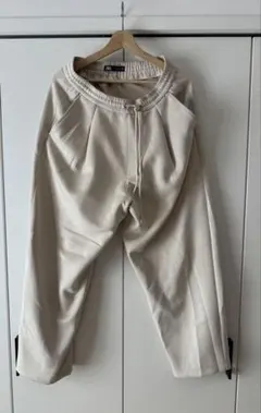 ZARA ザラ　メンズ　タック入り　FS リラックスパンツ