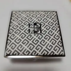 Givenchy タンクチュールクッションファンデーション C104 13gのサムネイル
