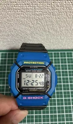 CASIO G-SHOCK dw5600eブルー ブラックのサムネイル