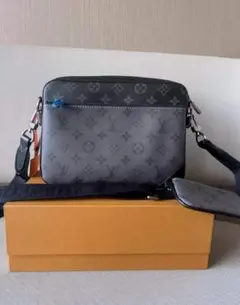 LOUIS VUITTON モノグラム・エクリプス メッセンジャーバッグ