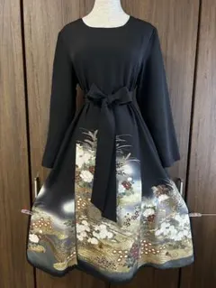 着物リメイク 黒留袖 ワンピース 正絹 花車文様 ウエストリボン