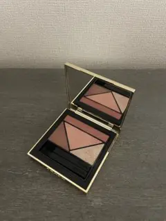 PRADA DIMENSIONS アイシャドウ 07 - メルカリ