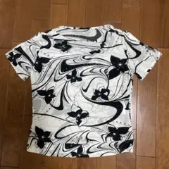フローラルデザイン 半袖Tシャツ ホワイト/ブラック　Mサイズ
