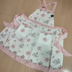 未使用　MINTON 花柄 ティーカップ エプロン　ピンク　カップ＆ソーサー柄