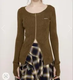 SLY スライ　FRONT HOOK MOLE YARN トップス