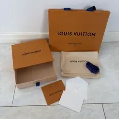 LOUIS VUITTON　箱、ショップ紙袋、内袋、リボン、メッセージカード
