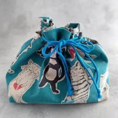 ハンドメイド　 猫　保温保冷　お弁当巾着袋　ランチバッグ　【１】