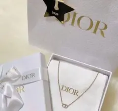 Dior ゴールド ネックレス ロゴデザイン ディオール　DIOR