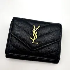 サンローラン　二つ折り　YSLロゴ　キルティング　レザー　ブラック