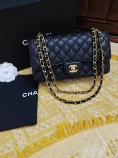 CHANEL ブラックレザー ショルダーバッグ