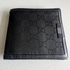 Gucci GGパターン ブラックレザー 二つ折り財布