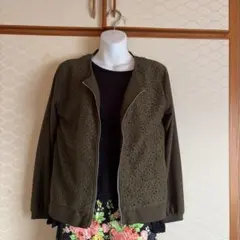 オリーブグリーン ノーカラージャケット Mサイズ
