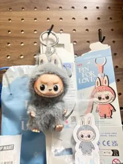 Ｗイニシャル　THE MONSTERS PIN FOR LOVE ラブブ