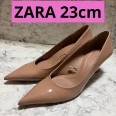 ⭐️美品ZARA ポインテッドトゥ パンプス ベージュ エナメル調⭐️のサムネイル