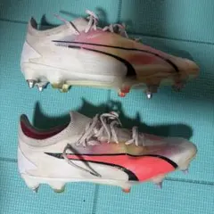 Puma サッカーシューズ ホワイト/ピンク FG