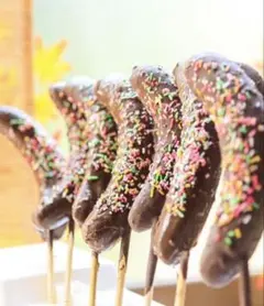 冷凍チョコバナナ　100本 冷凍チョコバナナ 100本 - メルカリ