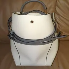 RODESKO ショルダーバック　ホワイト