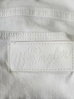 Wranglerホワイトジーンズ