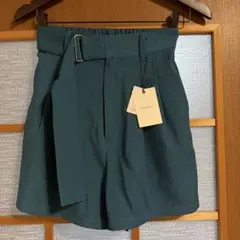 PAGEBOY ベルト付きショートパンツ グリーンのサムネイル