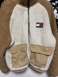 Tommy jeans「リバーシブルシェルパジャケット」