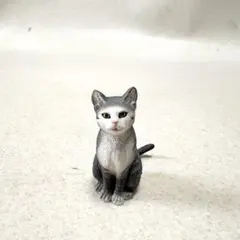 ドイツ シュライヒ schleich フィギュア 猫のサムネイル