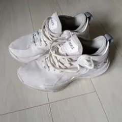 asics バスケシューズ ホワイトのサムネイル