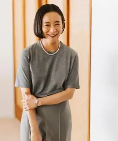 新品タグ付【別注】佐藤佳菜子 × SLOANE / ウールクルーネック Tシャツのサムネイル