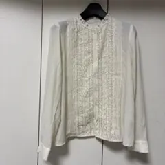 テチチ❤︎フロントレースブラウス⭐︎襟フリル⭐︎オフホワイト⭐︎超美品！