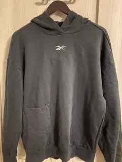 Reebok ダークグレー パーカー J/L