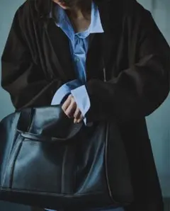 美品】FOLNUA Havi Bag Black Plain - メルカリ