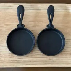 未使用品　井上茂　おさじ　黒釉　器　作家　陶芸　茶器　酒器　小皿　豆皿　ペア 未使用品 井上茂 おさじ 黒釉 器 作家 陶芸 茶器 酒器 小皿 豆皿 ペア