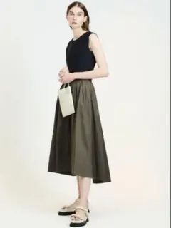 ミューズドゥズィーエムクラス Looseyリブタンクトップ ベージュ