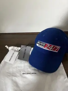 新品未使用　BALENCIAGA ベースボールキャップのサムネイル