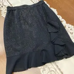 フリル付きスカート