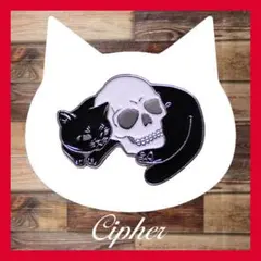 【新春 SALE】■ 黒猫　ドクロ　骸骨　子猫ピンバッジ ■ BOX付■