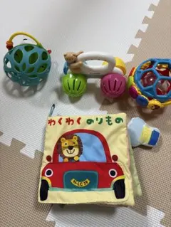 【おまけつき】Combi 知育玩具 ラトル 布絵本 セットのサムネイル