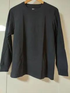 UNIQLO クルーネック長袖Tシャツ 紺のサムネイル