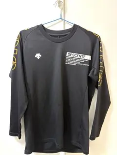 DESCENTE 長袖スポーツシャツ Sサイズ 黒