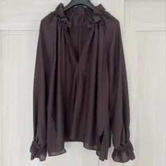 【試着のみ】エストネーション　フリルスキッパーブラウスのサムネイル