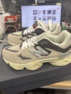 New Balance 9060スニーカーのサムネイル